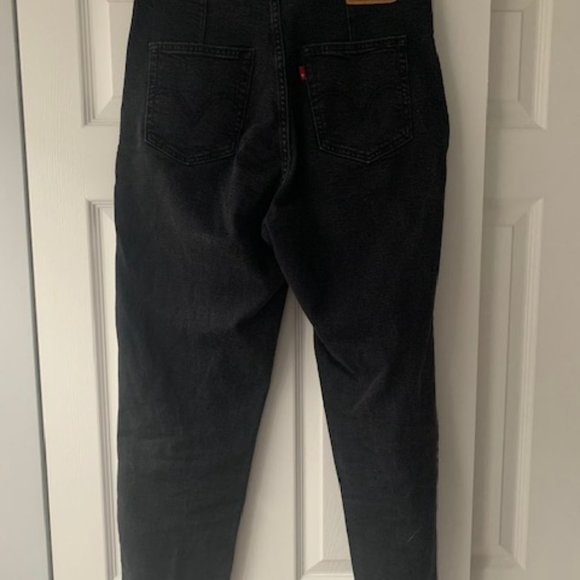 Levi's High Waisted Taper Women's Jeans - Picture 6 of 7